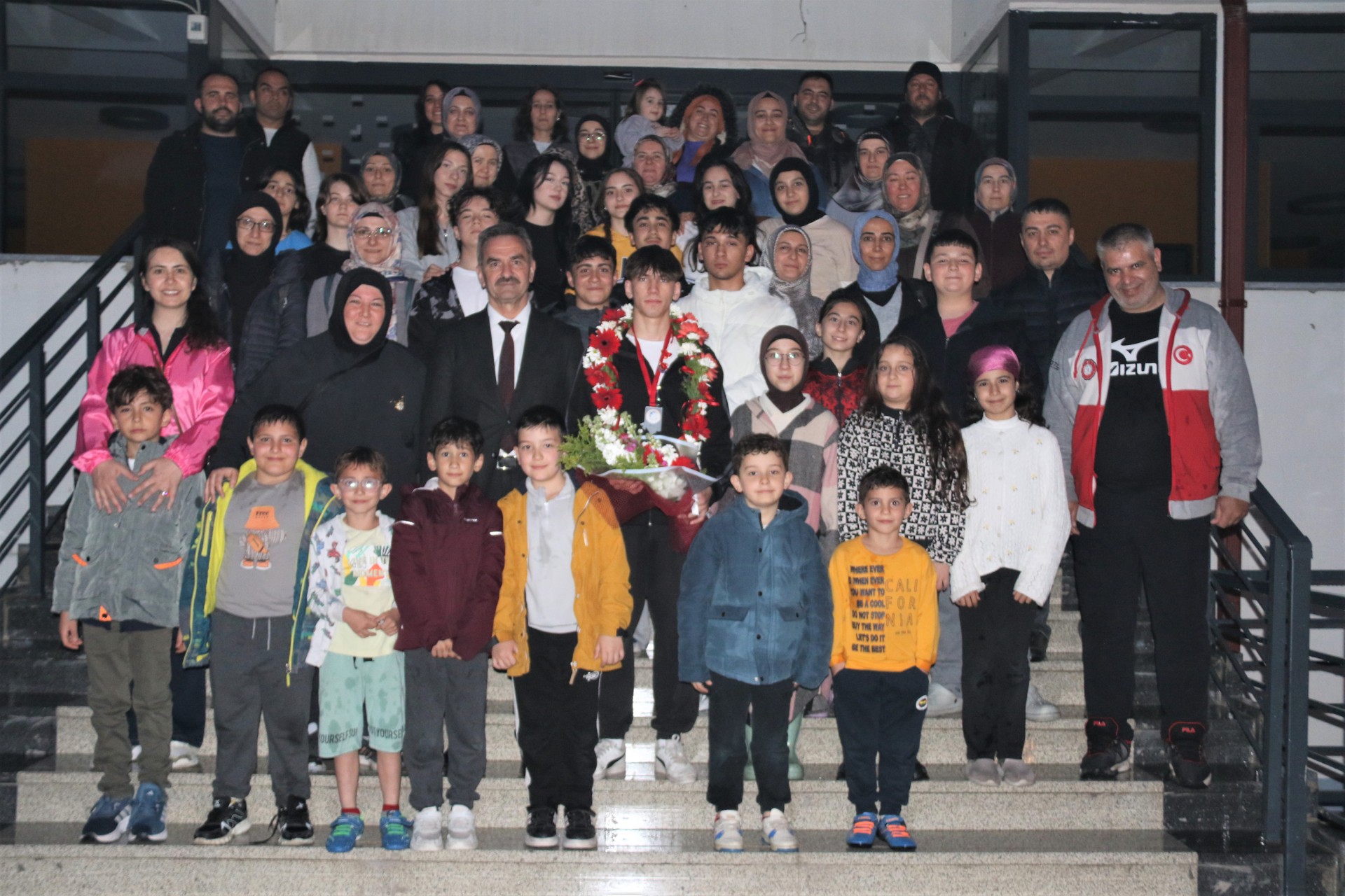 BERKAY GÜN’E MUHTEŞEM KARŞILAMA